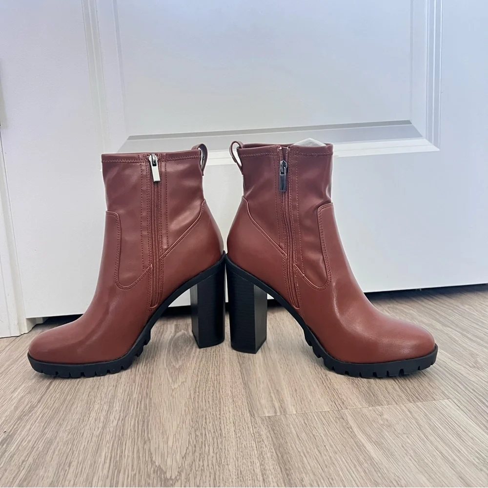 BCBGeneration Rich Brown Heeled Boots - Picture 3 of 9